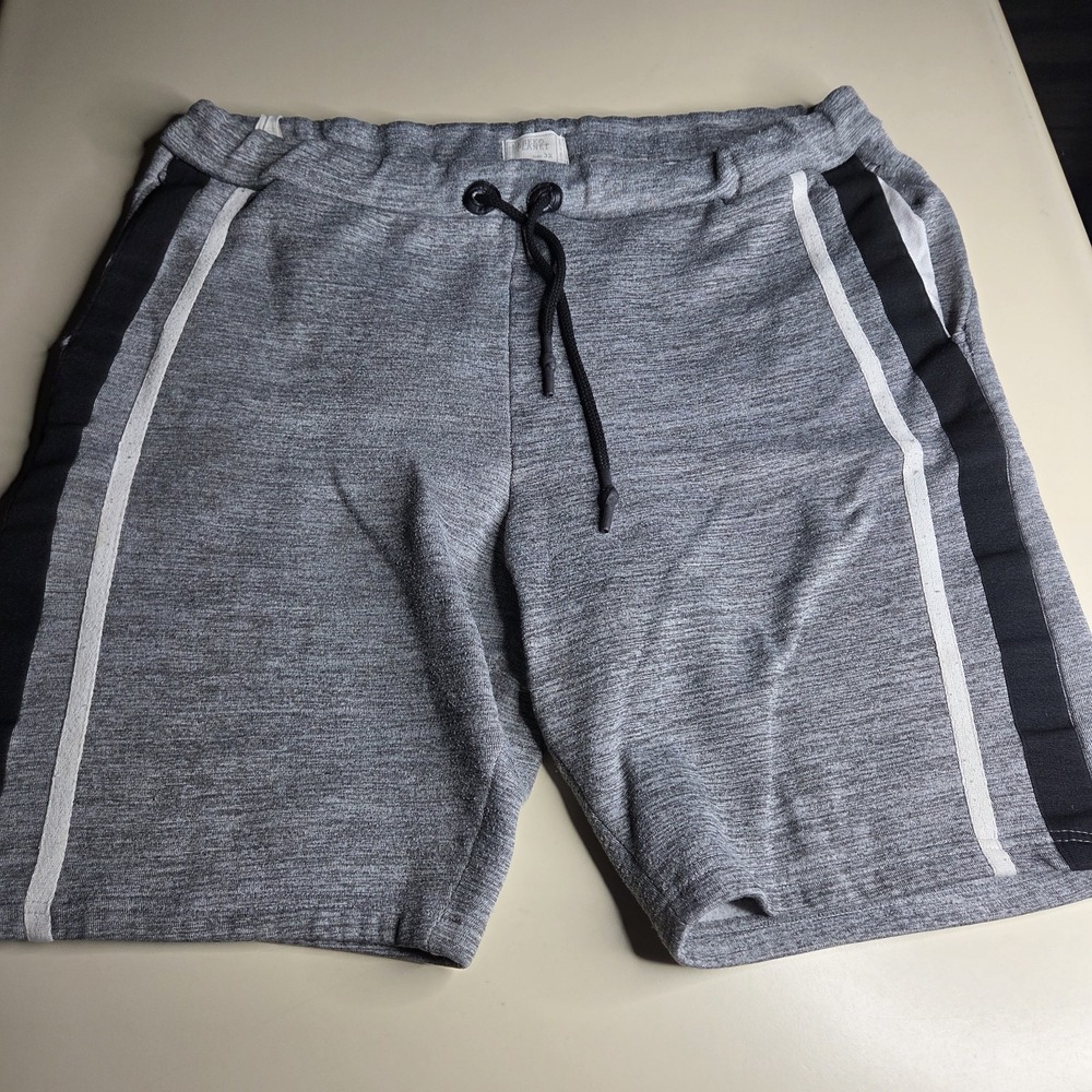 Free Planet 3X gray cotton/polyester‎ blend sweat Shorts